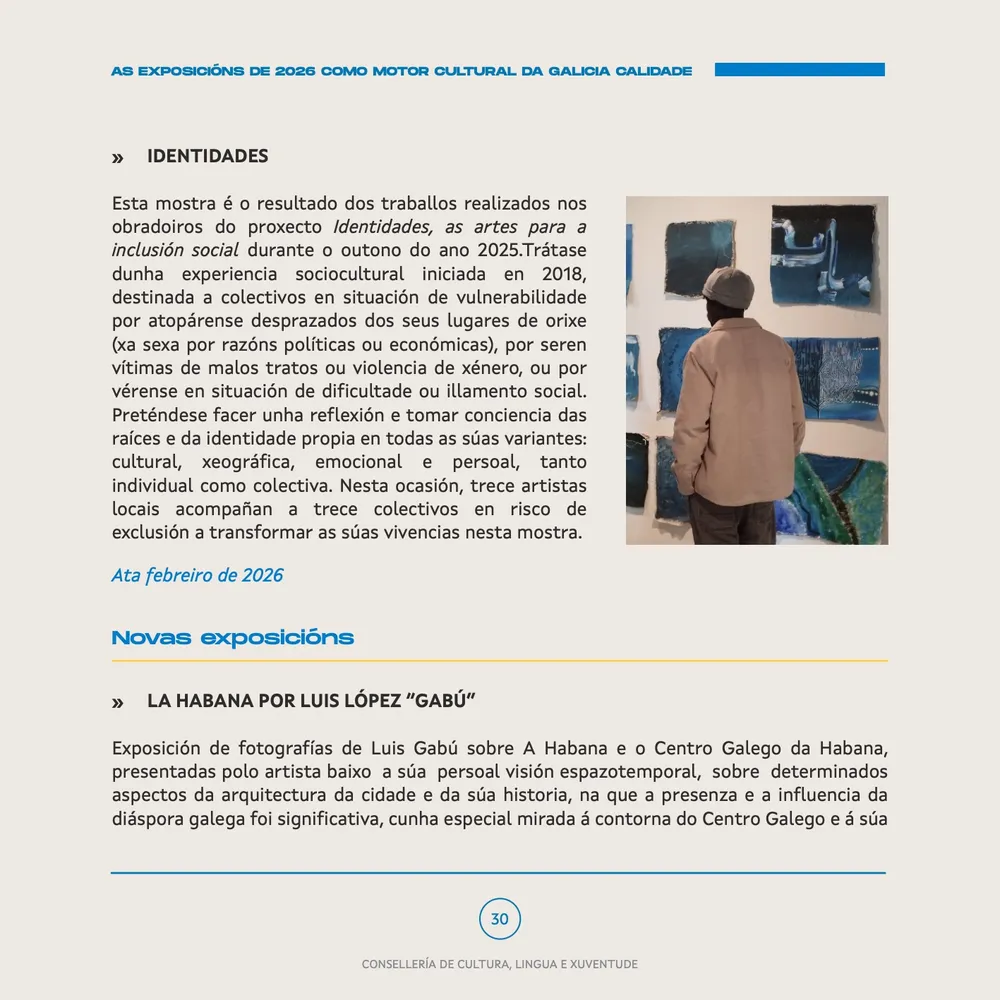 Página interior con la ficha de la exposición Identidades y una fotografía
